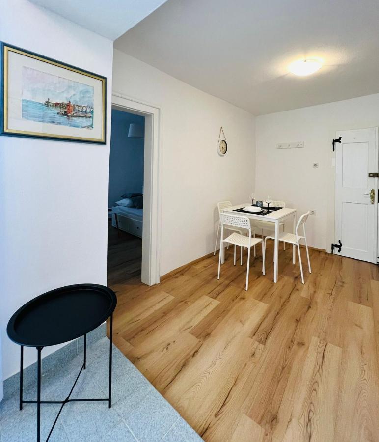 Sml Apartments 1 อิซอลา ภายนอก รูปภาพ
